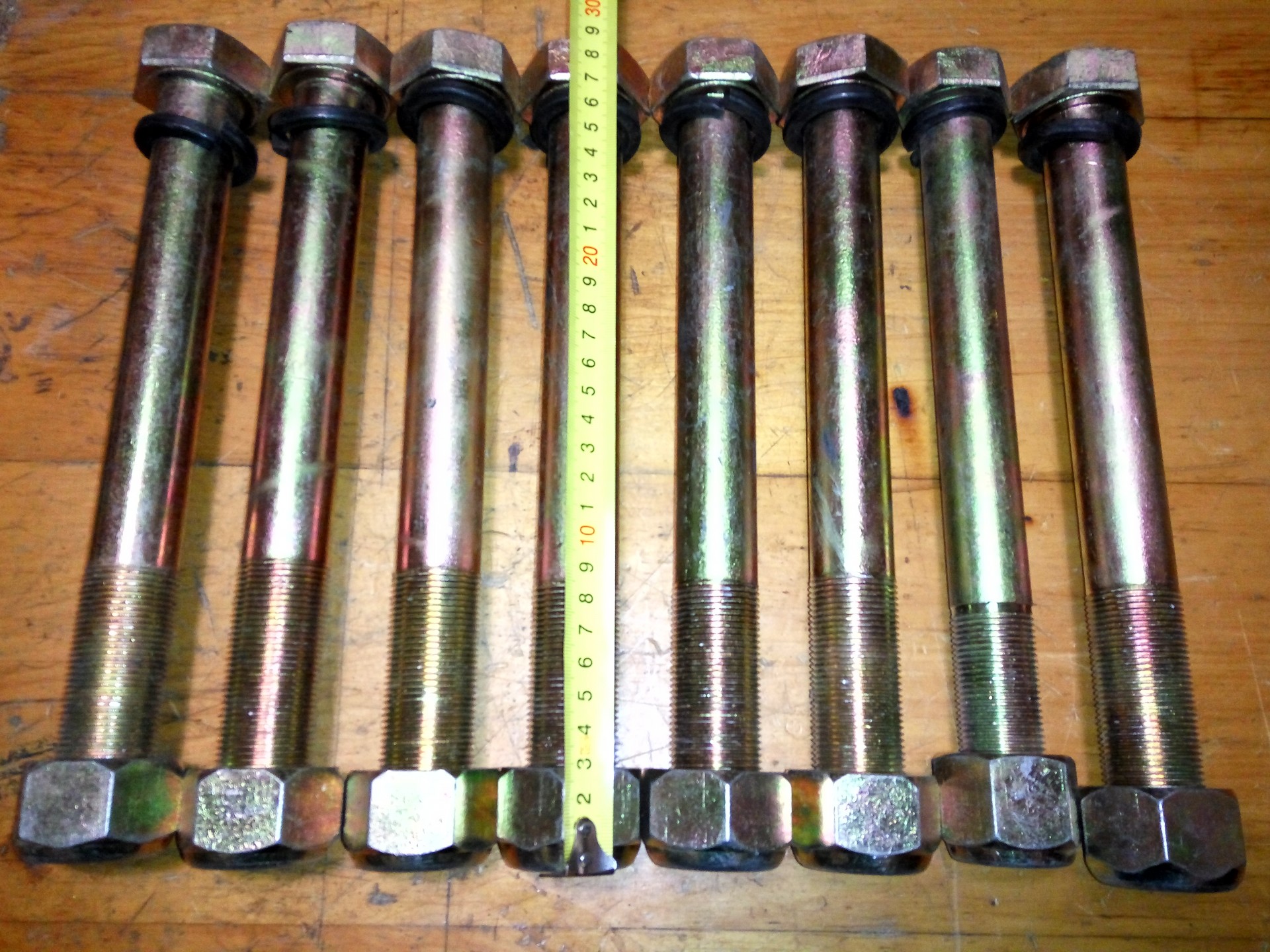 Болты колесные, шпильки, гайки Shacman, Shaanxi,XCMG, YUCHAI, LONGKING ...